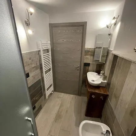 Monolocale Il Capriolo Apartman *